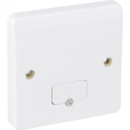 MK K330WHI 13A DP sw.spur c/w base f/outlet