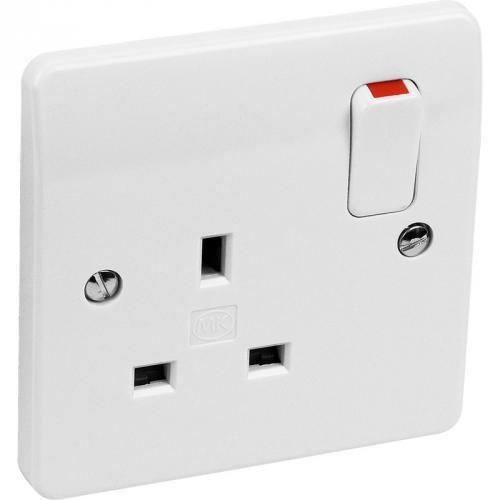 MK K2757WHI 1G DP 13A switched socket