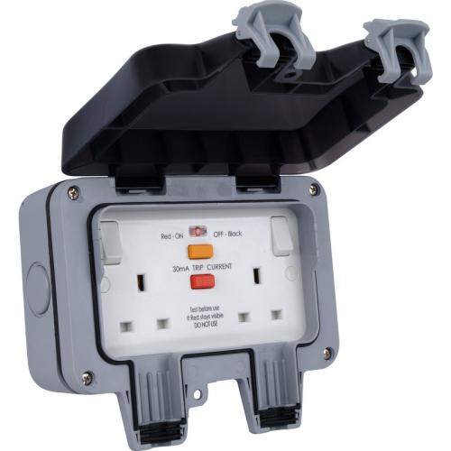 BG Storm 2g 13a RCD IP66 Switched Skt Weatherproof